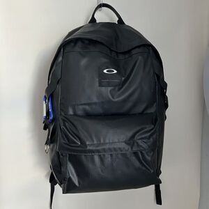 Oakley Enduro 25LT 2.0 Backpack Blackout Black Laptop School Travel Bag Nylon